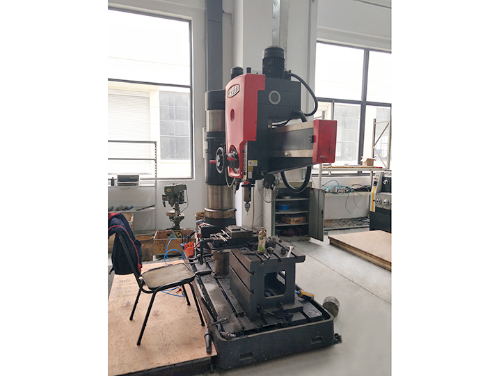 生產(chǎn)設(shè)備